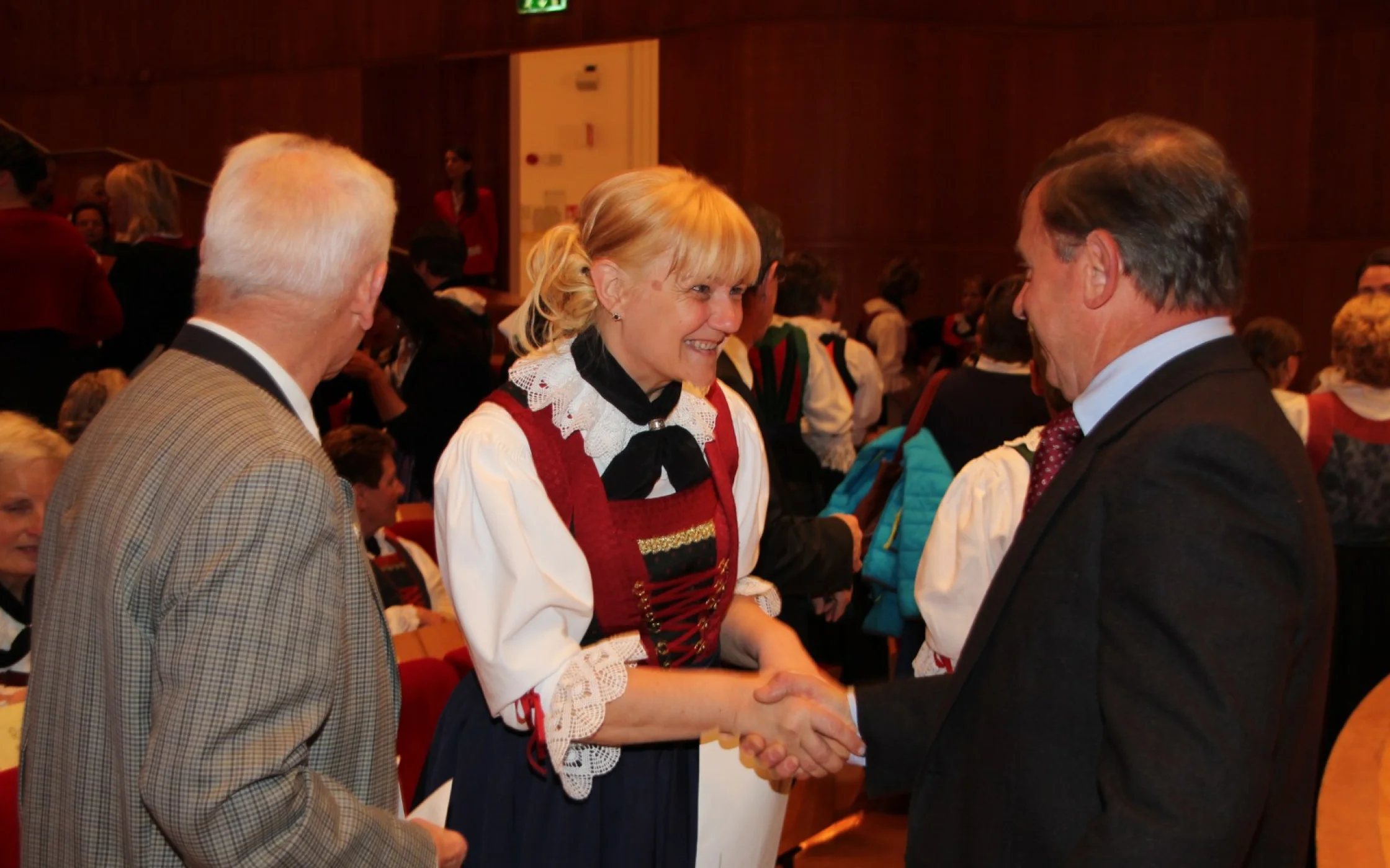 Ehrengste 1_1600x1067.JPG